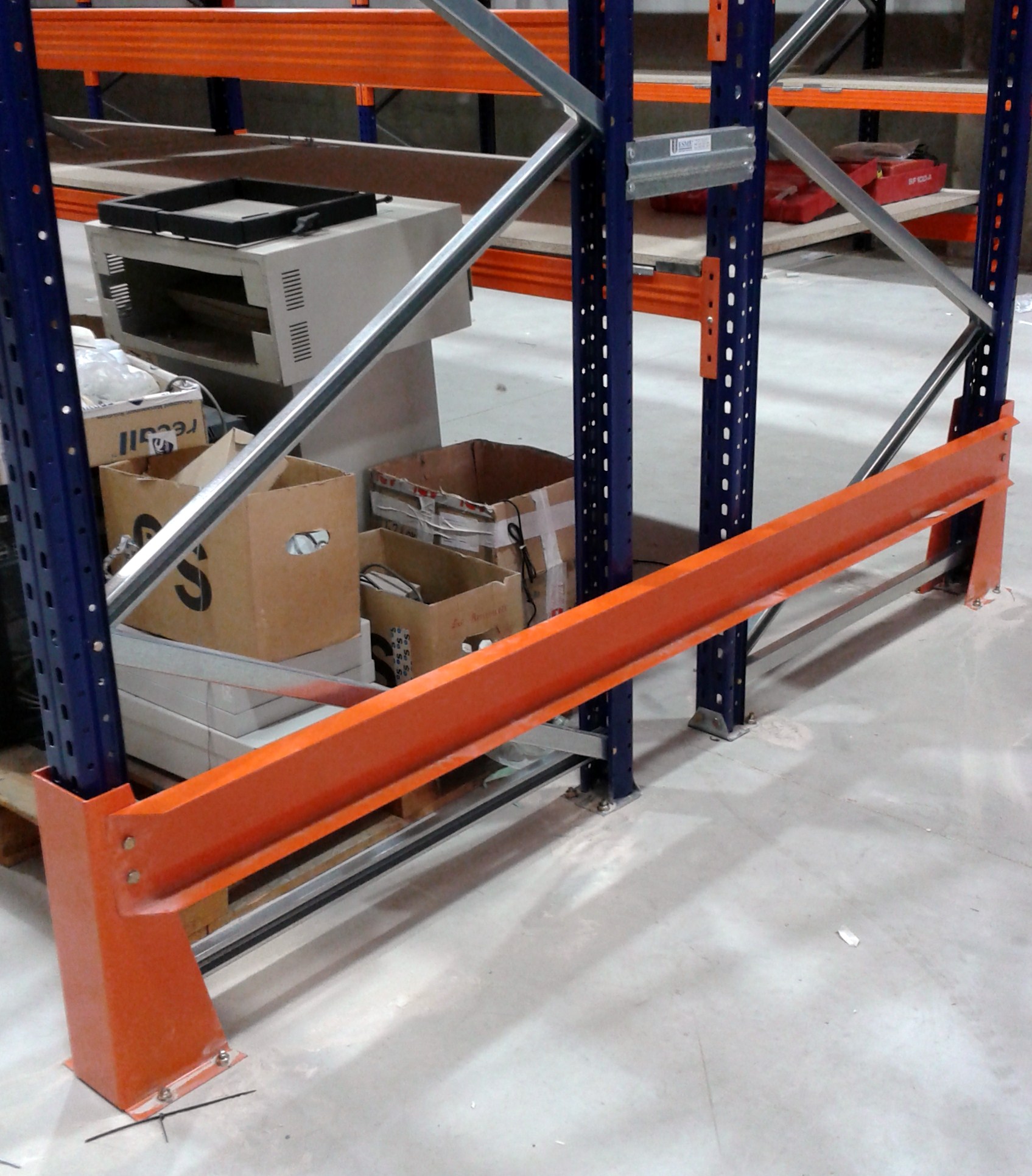 viga upn proteccion para las estanterias